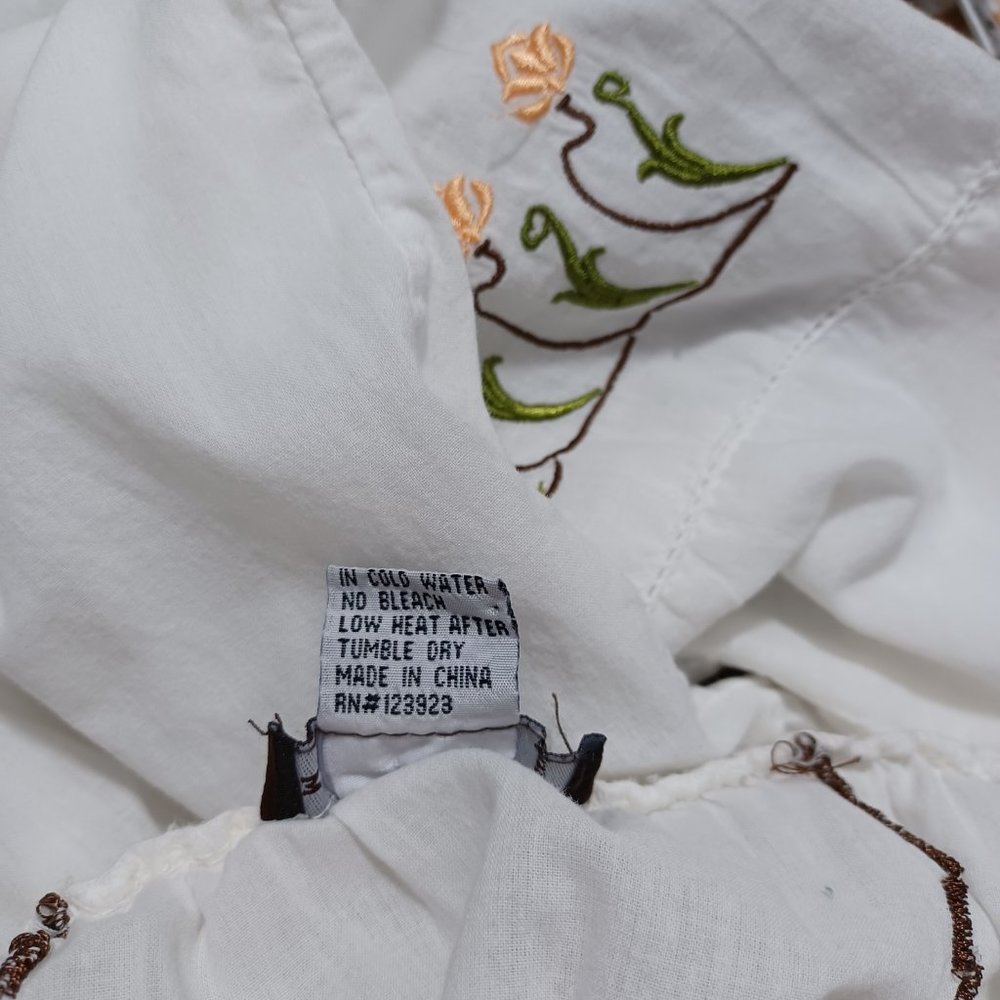 XCVI White Cotton Floral Embroidered Boho Tunic Top - Picture 6 of 8